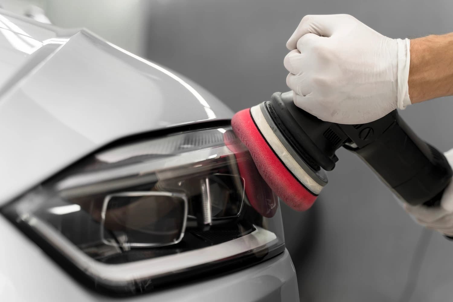 Phare automobile rénové